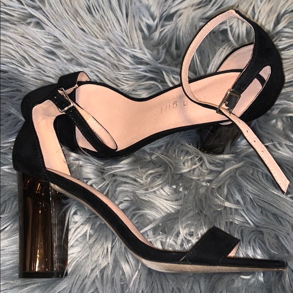 Like New Open toes heels!